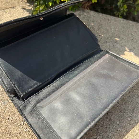 Black Crocodile Print Wallet Clutch - Picture 8 of 8